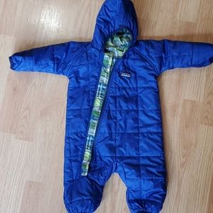 Patagonia baby snowsuit❄